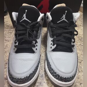Jordan Sneakers in Gray and Black